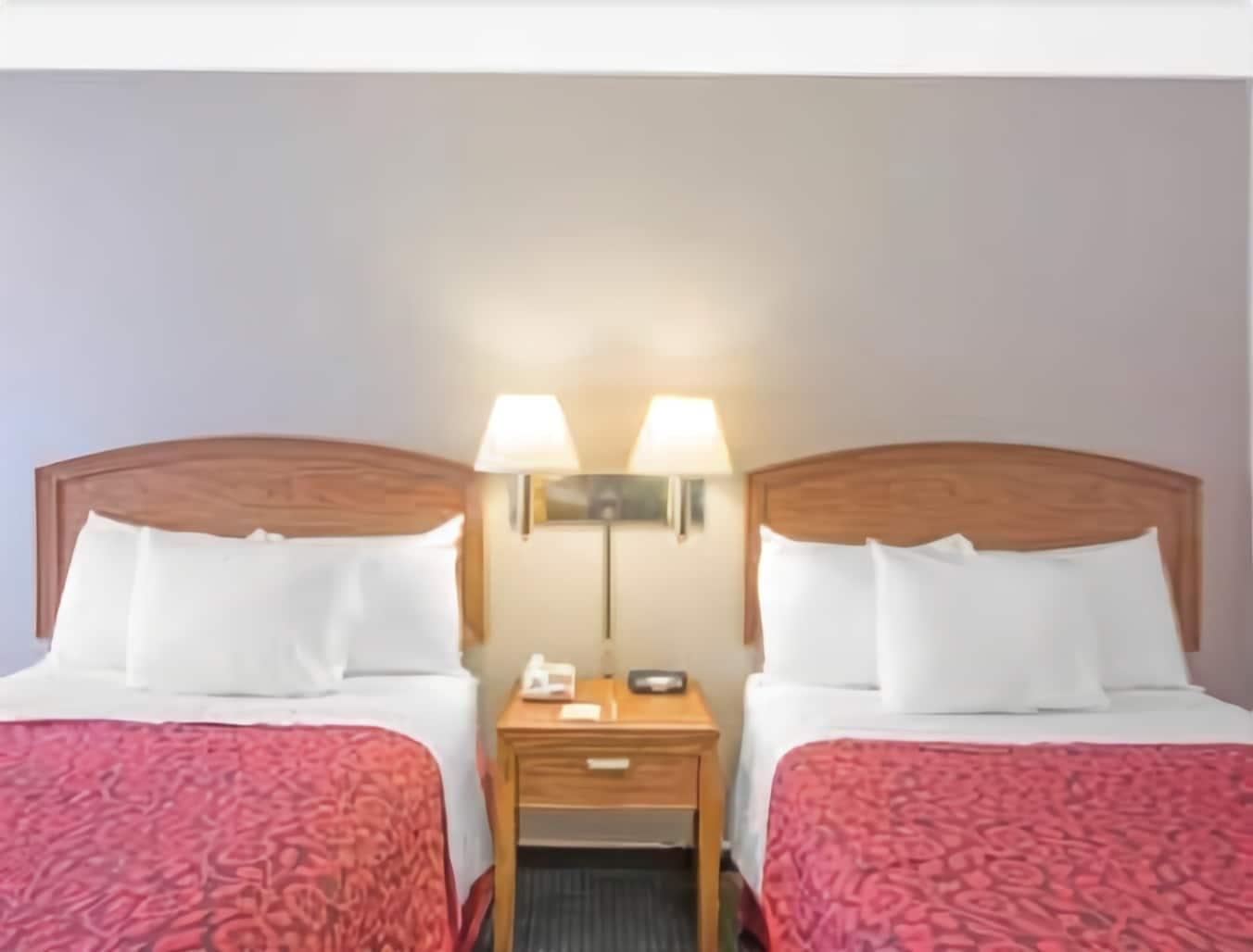 Days Inn By Wyndham Wilmington / University מראה חיצוני תמונה