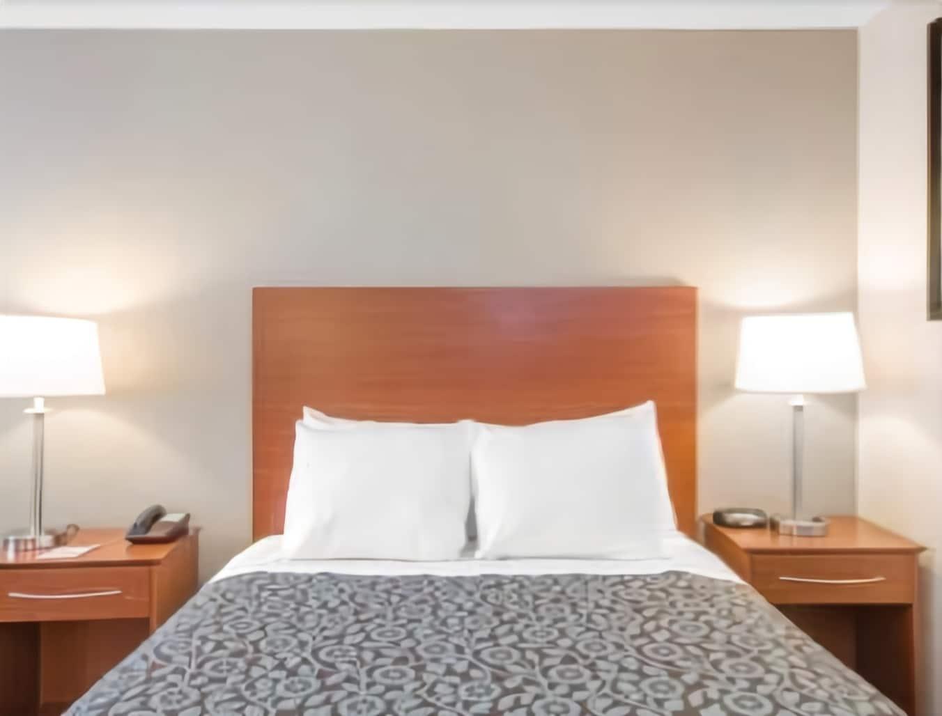 Days Inn By Wyndham Wilmington / University מראה חיצוני תמונה