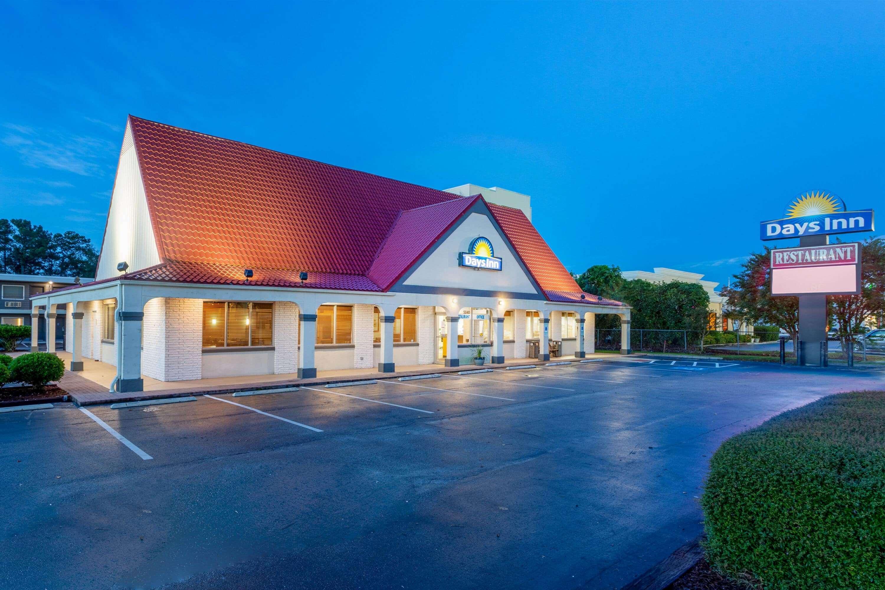 Days Inn By Wyndham Wilmington / University מראה חיצוני תמונה